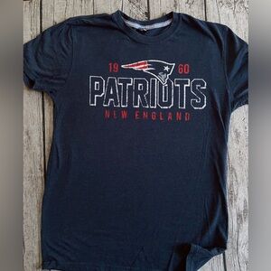 Youth NFL Patriots Shirt Boys size L (14/16)